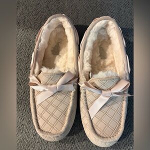 UGG Ansley Pink Slippers